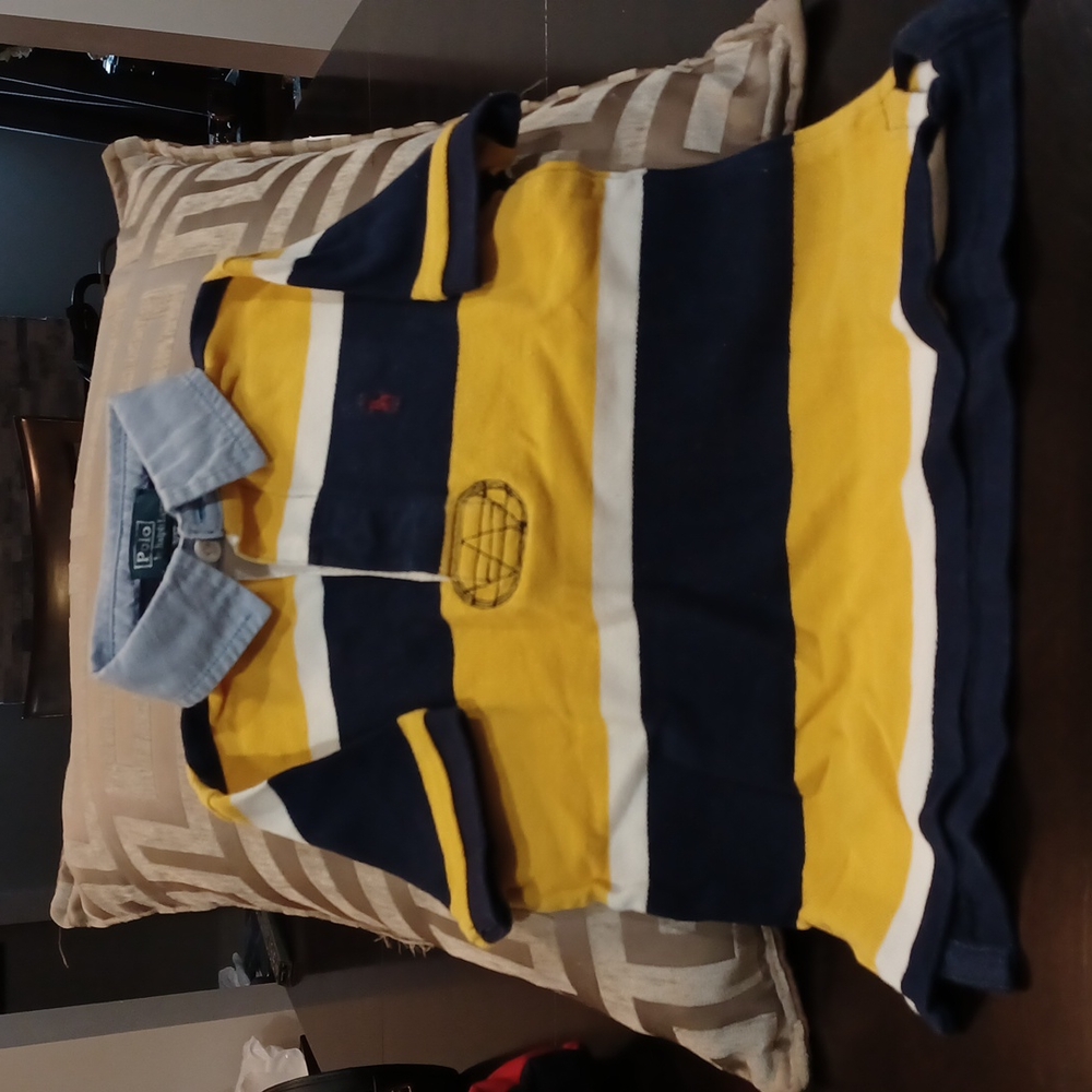 Ralph Lauren polo shirt size 3T in good condition